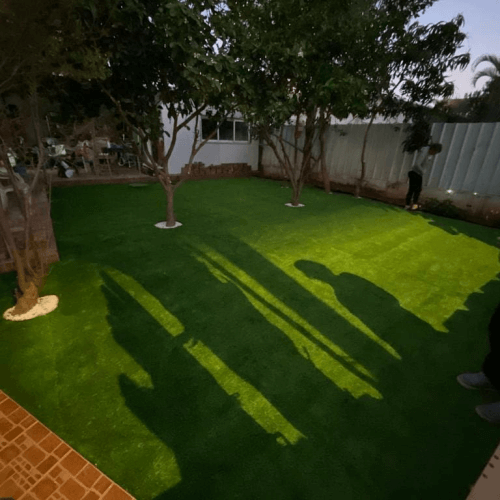 התקנת דשא סינתטי